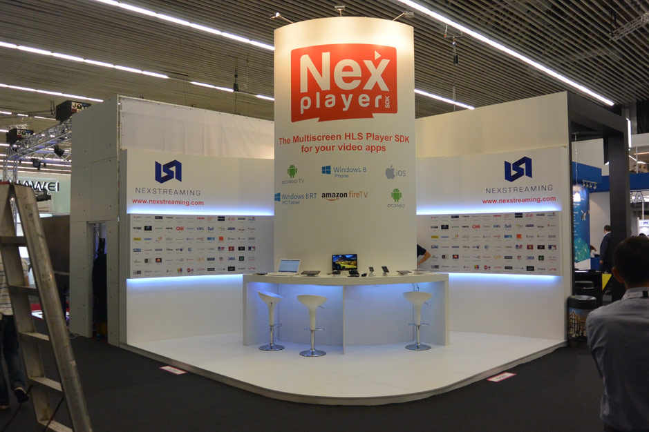 DESIGN AND CONSTRUCTION of a BOOTH for NEXSTREAMING ITB AMSTERDAM HOLANDA PROYECTO GENUS